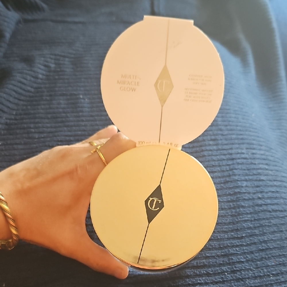 Charlotte Tilbury Multi-Miracle Glow Balm